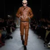 Asymmetrische Racerjacke aus Büffelleder Asymmetrische Racerjacke aus Büffelleder