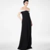 Asymmetrisches Abendkleid aus drapiertem Kreppsatin