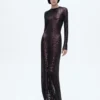 Besticktes Abendkleid mit Langarm und Krokodileffekt Besticktes Abendkleid mit Langarm und Krokodileffekt