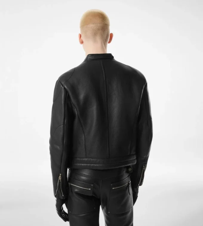 Bikerjacke aus genarbtem Leder mit Reißverschluss