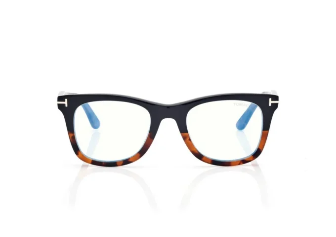 Blue Block Square Opticals mit aufsteckbarer Sonnenbrille Blue Block Square Opticals mit aufsteckbarer Sonnenbrille