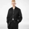 Bomberjacke aus Seidensatin Bomberjacke aus Seidensatin
