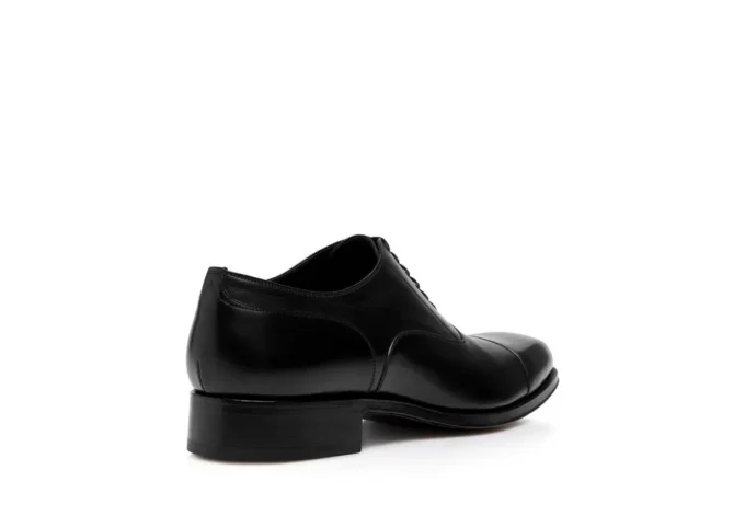 Burnished Leather Claydon Lace Up