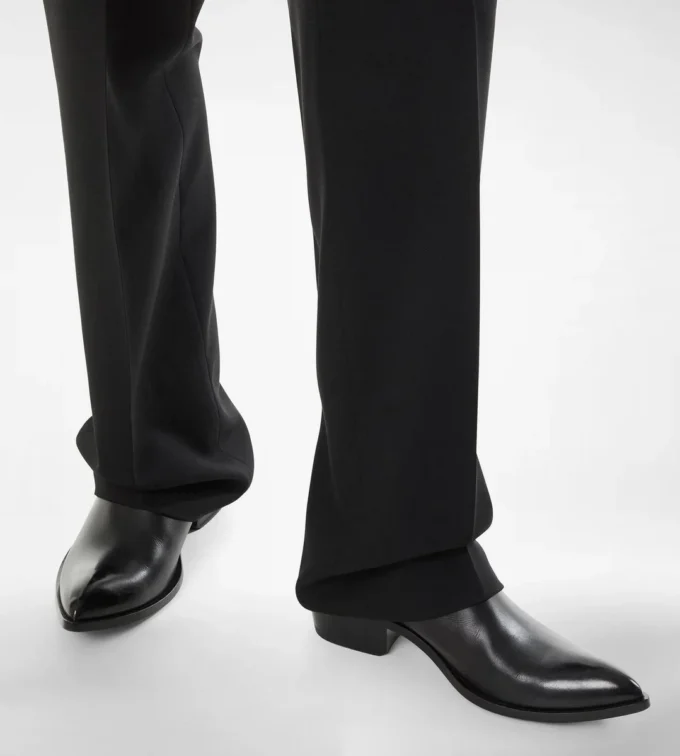 Chelsea-Stiefel aus poliertem Leder Chelsea-Stiefel aus poliertem Leder