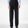 Dezente Nadelstreifen-Hose mit doppelten Falten Dezente Nadelstreifen-Hose mit doppelten Falten