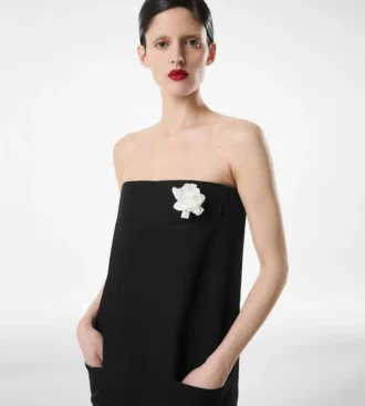 Elegantes trägerloses Abendkleid aus Wolle