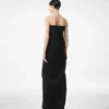 Elegantes trägerloses Abendkleid aus Wolle Elegantes trägerloses Abendkleid aus Wolle
