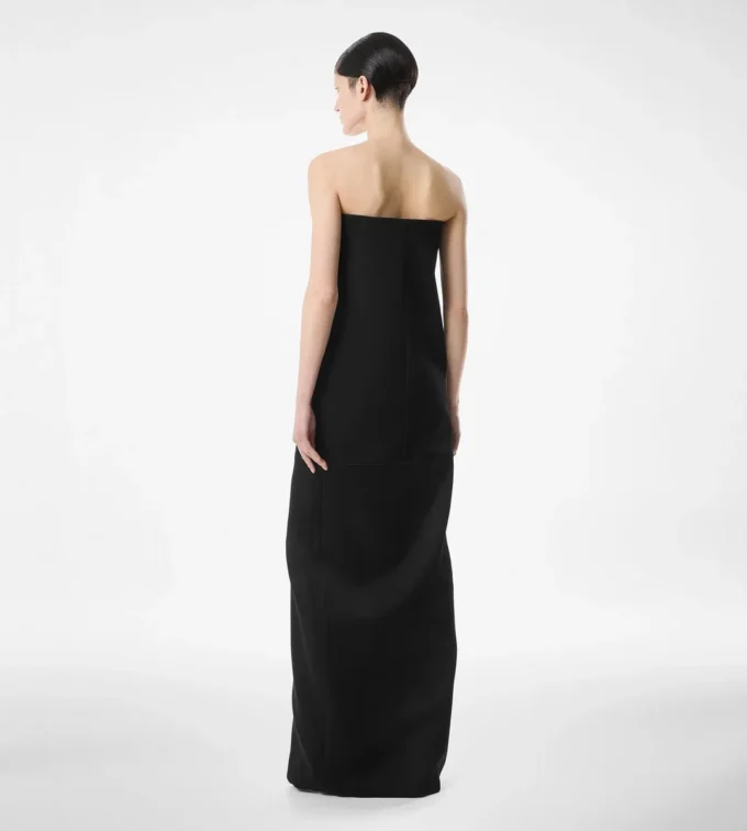 Elegantes trägerloses Abendkleid aus Wolle Elegantes trägerloses Abendkleid aus Wolle