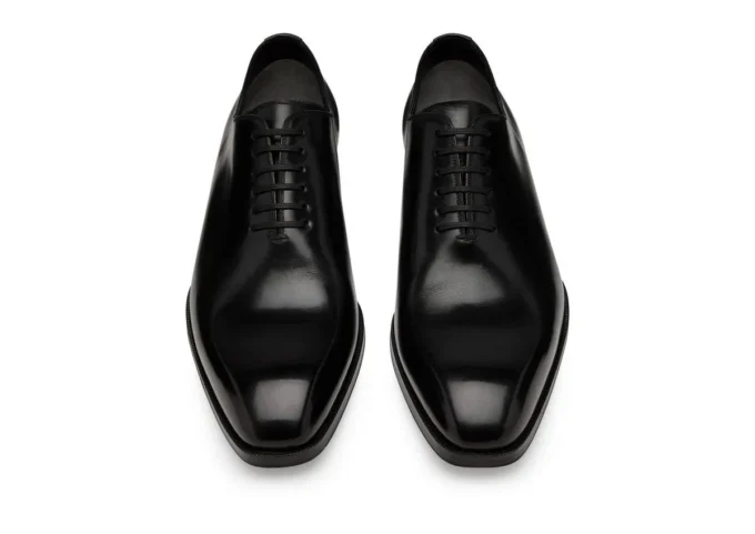 Elkan Schnürschuhe aus poliertem Leder