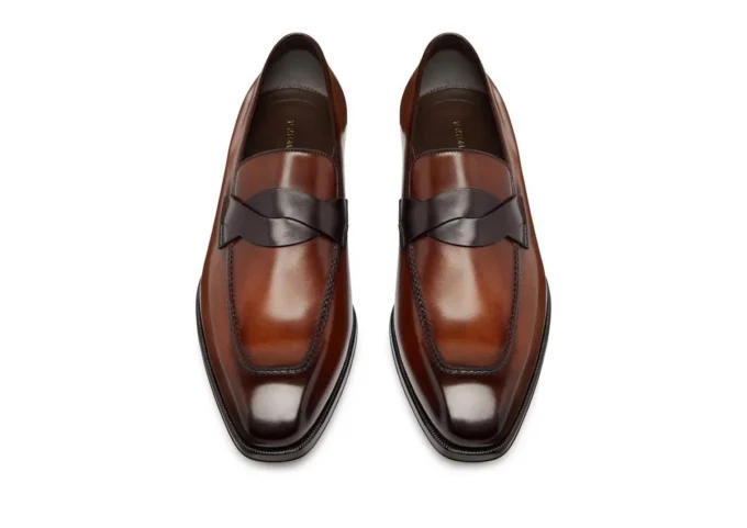 Elkan Twisted Band Loafer aus poliertem Leder