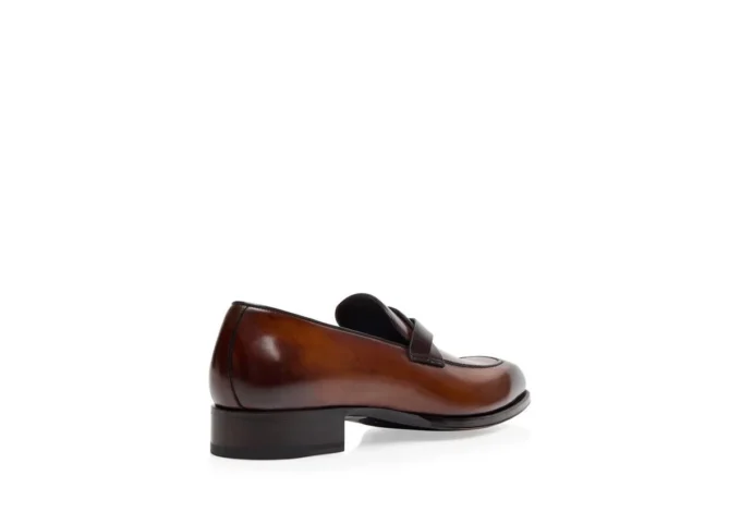 Elkan Twisted Band Loafer aus poliertem Leder