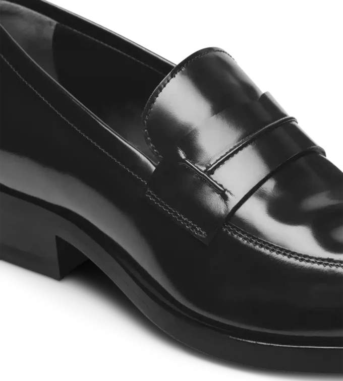 Eva Loafer aus gebürstetem Leder Eva Loafer aus gebürstetem Leder