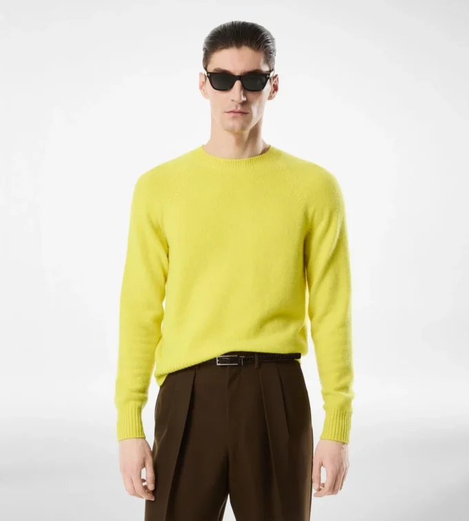 Filz-Kaschmir-Pullover mit Rundhalsausschnitt Filz-Kaschmir-Pullover mit Rundhalsausschnitt