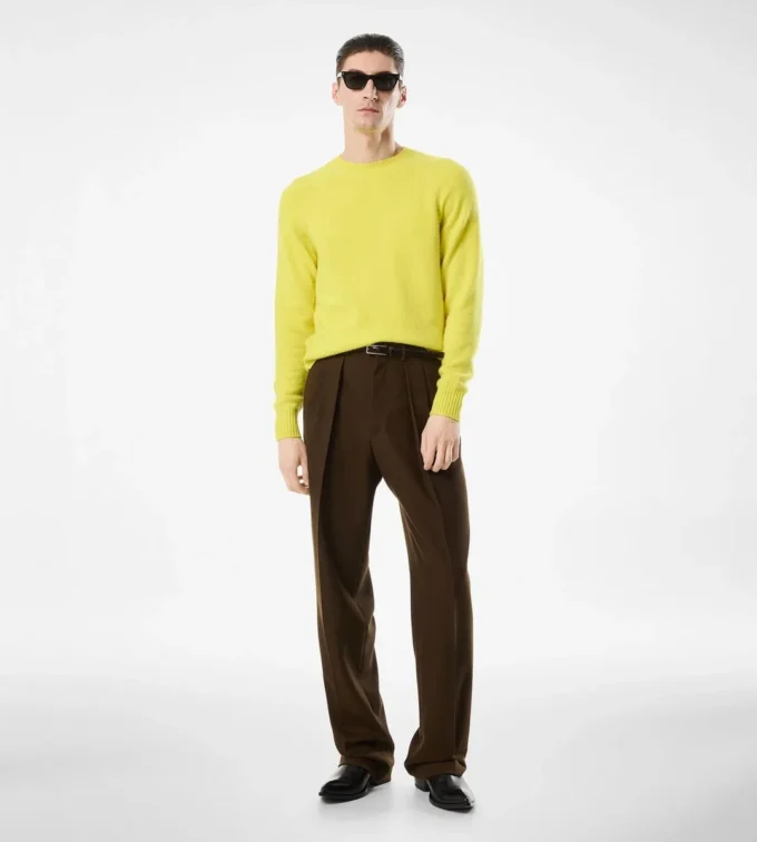 Filz-Kaschmir-Pullover mit Rundhalsausschnitt Filz-Kaschmir-Pullover mit Rundhalsausschnitt