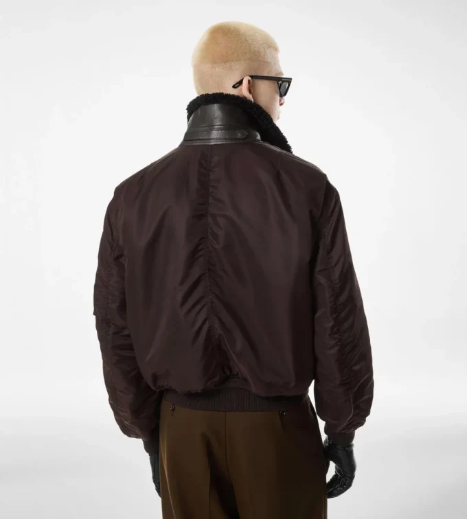 Fliegerjacke mit Nylon-Lammfellkragen Fliegerjacke mit Nylon-Lammfellkragen