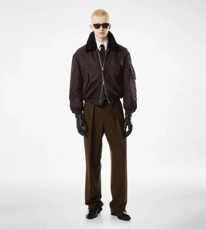 Fliegerjacke mit Nylon-Lammfellkragen Fliegerjacke mit Nylon-Lammfellkragen