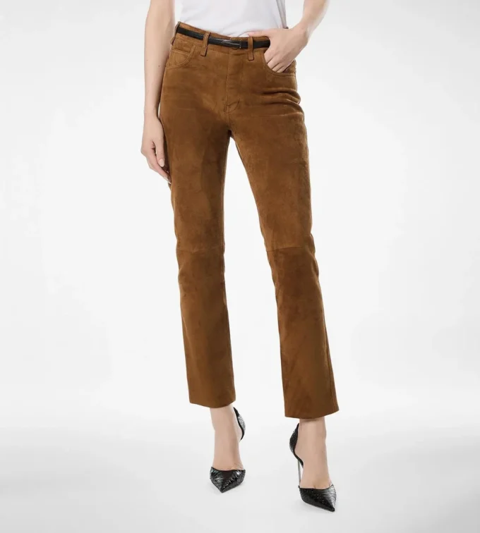 Fünf-Taschen-Hose aus vollnarbigem Lammwildleder mit geprägtem Tf-Logo Fünf-Taschen-Hose aus vollnarbigem Lammwildleder mit geprägtem Tf-Logo