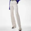 Gerade geschnittene Hose aus gewaschener Baumwoll-Seidenmischung Gerade geschnittene Hose aus gewaschener Baumwoll-Seidenmischung
