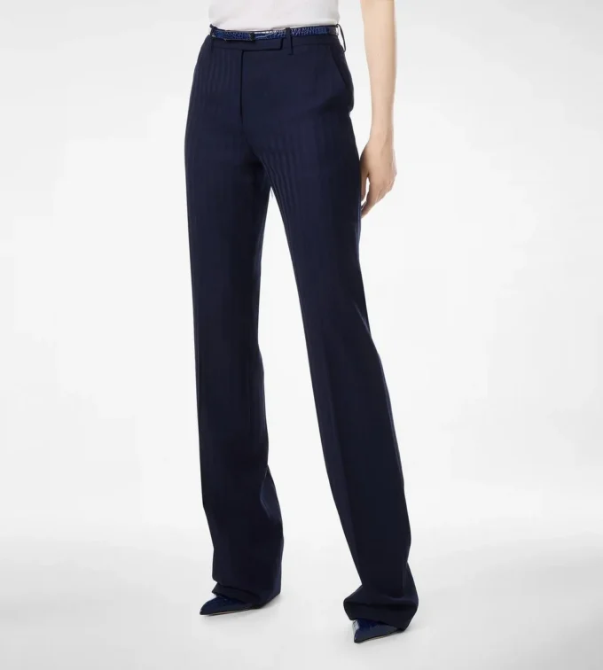 Gerade geschnittene Hose aus reiner Wolle mit farblich abgestimmten Streifen Gerade geschnittene Hose aus reiner Wolle mit farblich abgestimmten Streifen