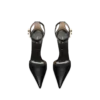 Geschmeidige Pumps aus genarbtem Leder mit T-Riegel-Fesselriemchen Geschmeidige Pumps aus genarbtem Leder mit T-Riegel-Fesselriemchen