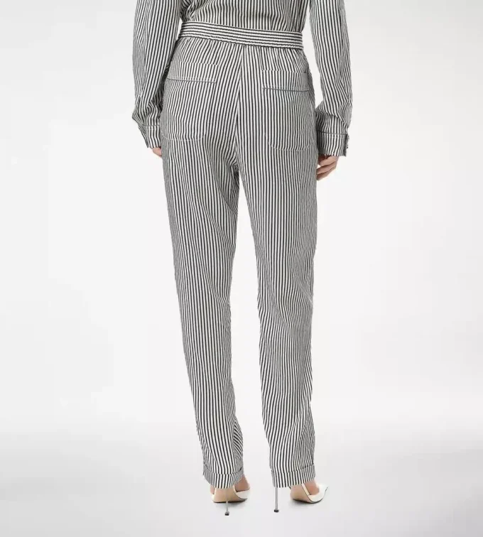 Gestreifte Seiden-Pyjama-Hose mit Paspelierung Gestreifte Seiden-Pyjama-Hose mit Paspelierung