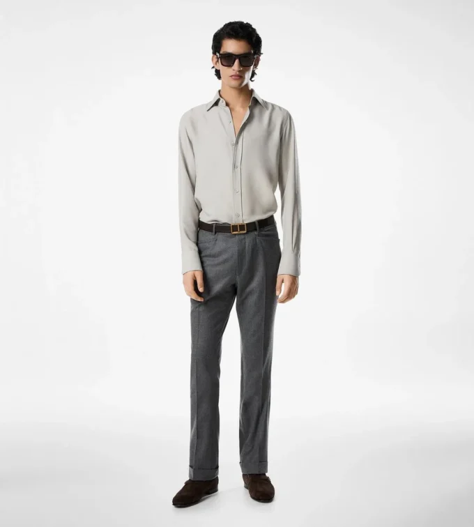 Gewaschenes Slim-Fit-Hemd aus Twill Gewaschenes Slim-Fit-Hemd aus Twill
