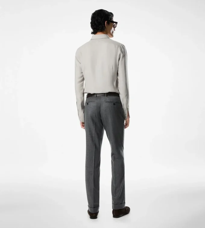 Gewaschenes Slim-Fit-Hemd aus Twill Gewaschenes Slim-Fit-Hemd aus Twill