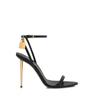 Glänzende Leder-Sandalen mit spitzen Zehen und Vorhängeschloss-Verzierung