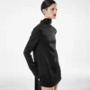 Glänzendes Cocktailkleid aus Crêpe mit Stehkragen Glänzendes Cocktailkleid aus Crêpe mit Stehkragen