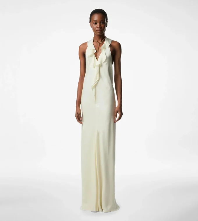 Halterneck-Abendkleid mit Rüschendetails Halterneck-Abendkleid mit Rüschendetails