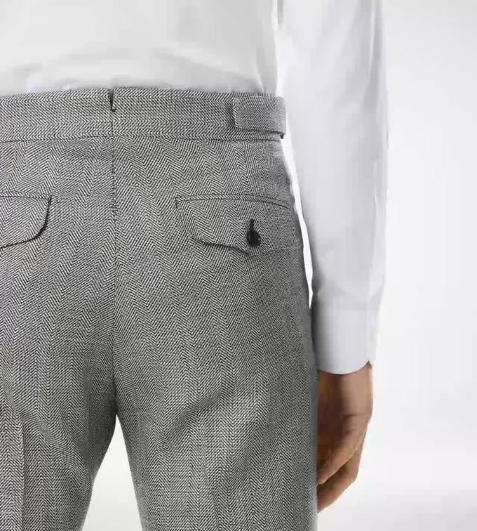 Hose aus Wolle, Seide und Leinen