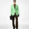 Hose mit doppelter Falte aus gebrochenem Twill Hose mit doppelter Falte aus gebrochenem Twill