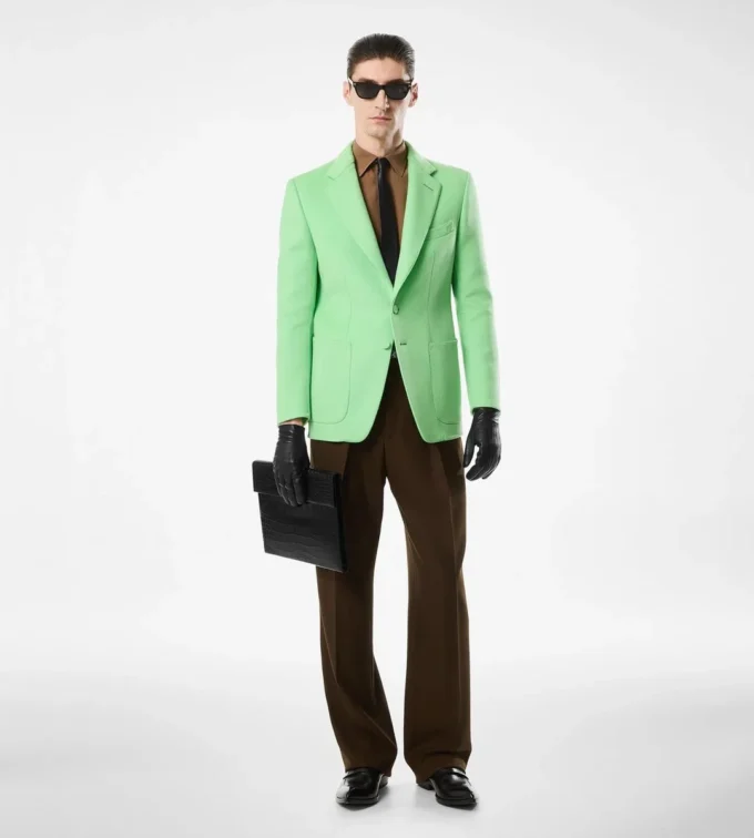 Hose mit doppelter Falte aus gebrochenem Twill Hose mit doppelter Falte aus gebrochenem Twill