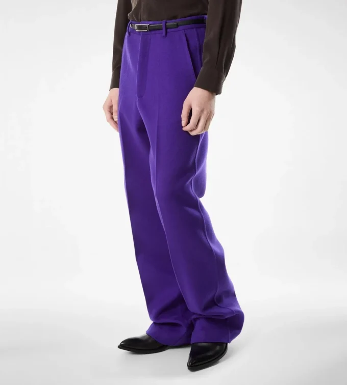 Kaschmirhose mit doppelt teilbarer Twill-Struktur Kaschmirhose mit doppelt teilbarer Twill-Struktur