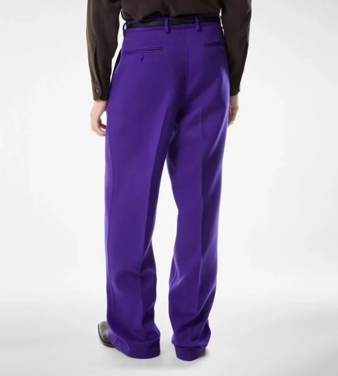 Kaschmirhose mit doppelt teilbarer Twill-Struktur Kaschmirhose mit doppelt teilbarer Twill-Struktur