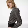 Langärmelige Seidenbluse mit V-Ausschnitt und Lavallière Langärmelige Seidenbluse mit V-Ausschnitt und Lavallière