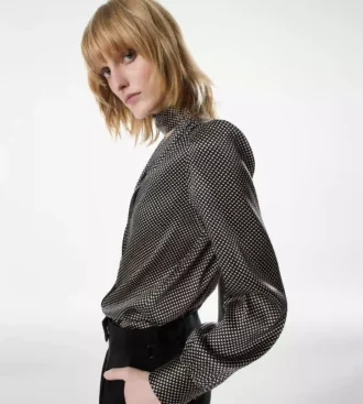 Langärmelige Seidenbluse mit V-Ausschnitt und Lavallière