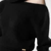 Langärmeliger Strickpullover mit U-Boot-Ausschnitt und Tom Ford-Metallplakette Langärmeliger Strickpullover mit U-Boot-Ausschnitt und Tom Ford-Metallplakette