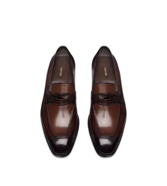 Loafer aus poliertem Leder und Alligatorleder mit gedrehtem Band