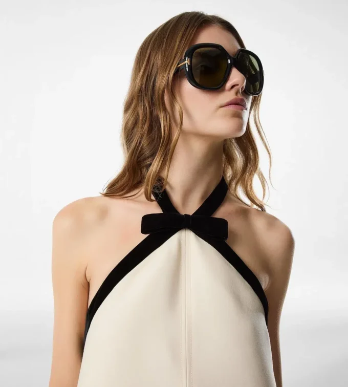 Mini-Cocktailkleid mit Schleifendetail
