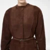 Mini-Hemdkleid aus vollnarbigem Lammwildleder mit Gürtel und Plastron