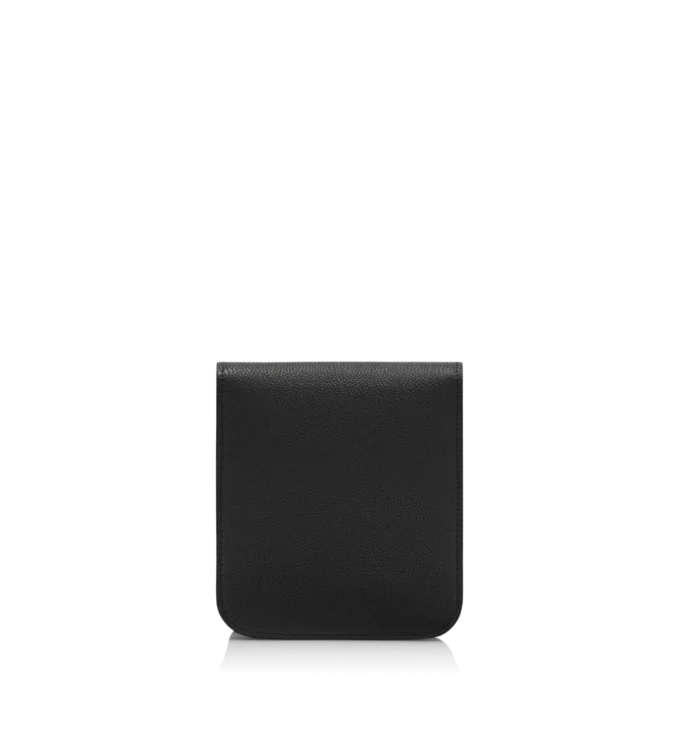Mini-Tasche Tara aus genarbtem Leder mit Riemen Mini-Tasche Tara aus genarbtem Leder mit Riemen