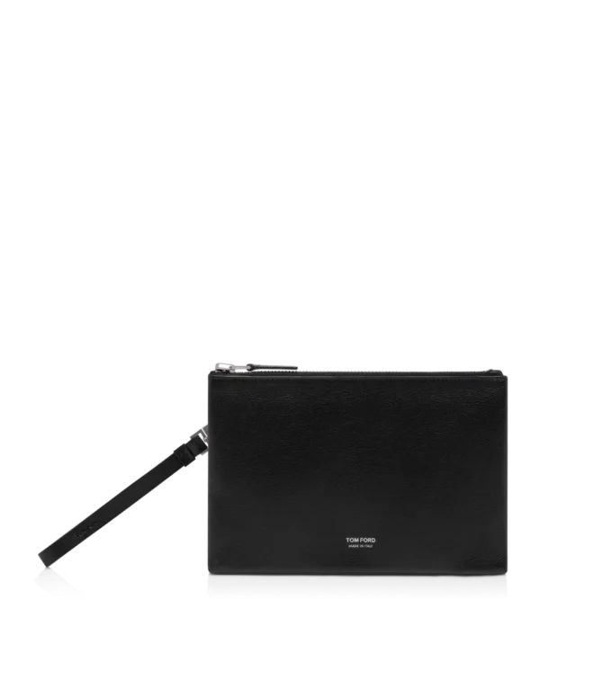 Minimalistische, schmale Tasche aus genarbtem Leder mit Handgelenkband