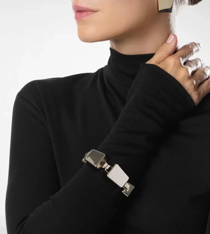 Mira-Armband aus Messing Mira-Armband aus Messing