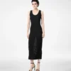 Mittellanges Tanktop-Kleid mit Mikro-Paillettenverzierung Mittellanges Tanktop-Kleid mit Mikro-Paillettenverzierung