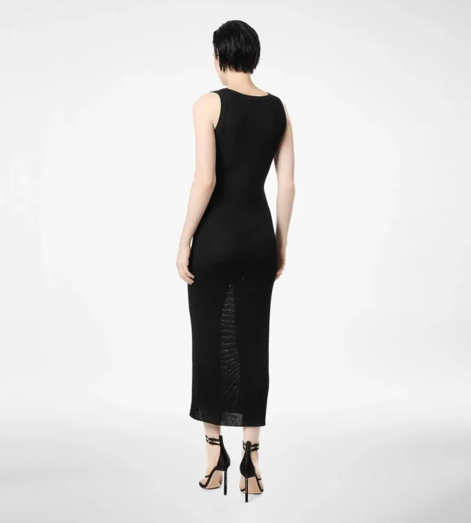 Mittellanges Tanktop-Kleid mit Mikro-Paillettenverzierung Mittellanges Tanktop-Kleid mit Mikro-Paillettenverzierung