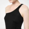 One-Shoulder-Oberteil aus Seidenmischung mit Rippstrick