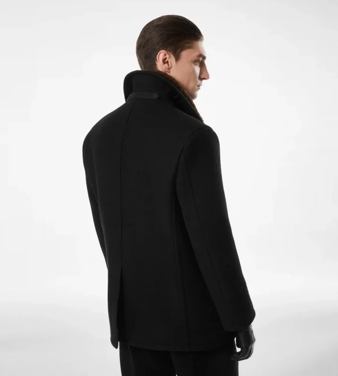 Peacoat aus Melton-Wolle und Lammfell