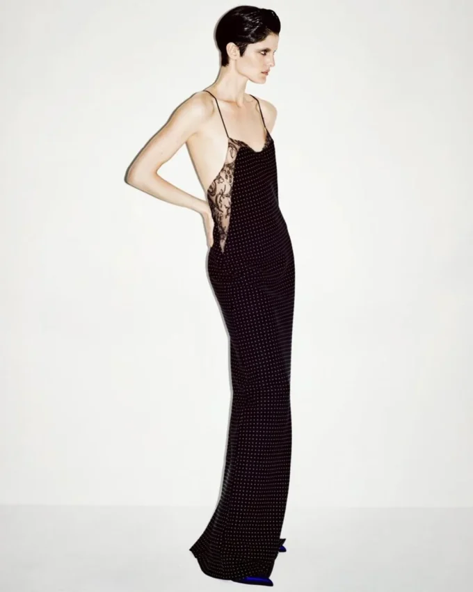 Polka Dot Seidenkrepp-Camisole-Abendkleid mit Spitzendetails