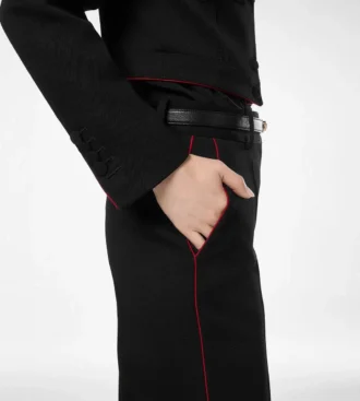 Schicke Offiziershose aus Wollgabardine mit Paspelierung